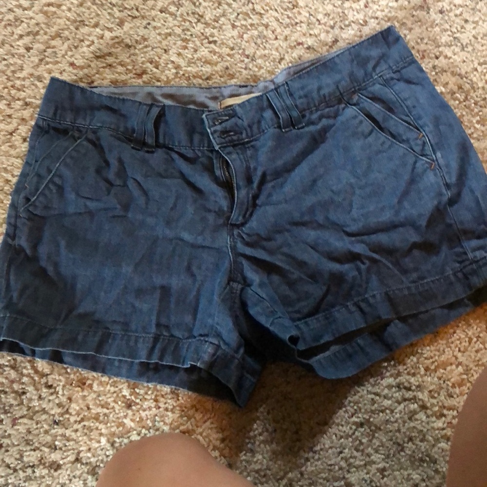 gap shorts